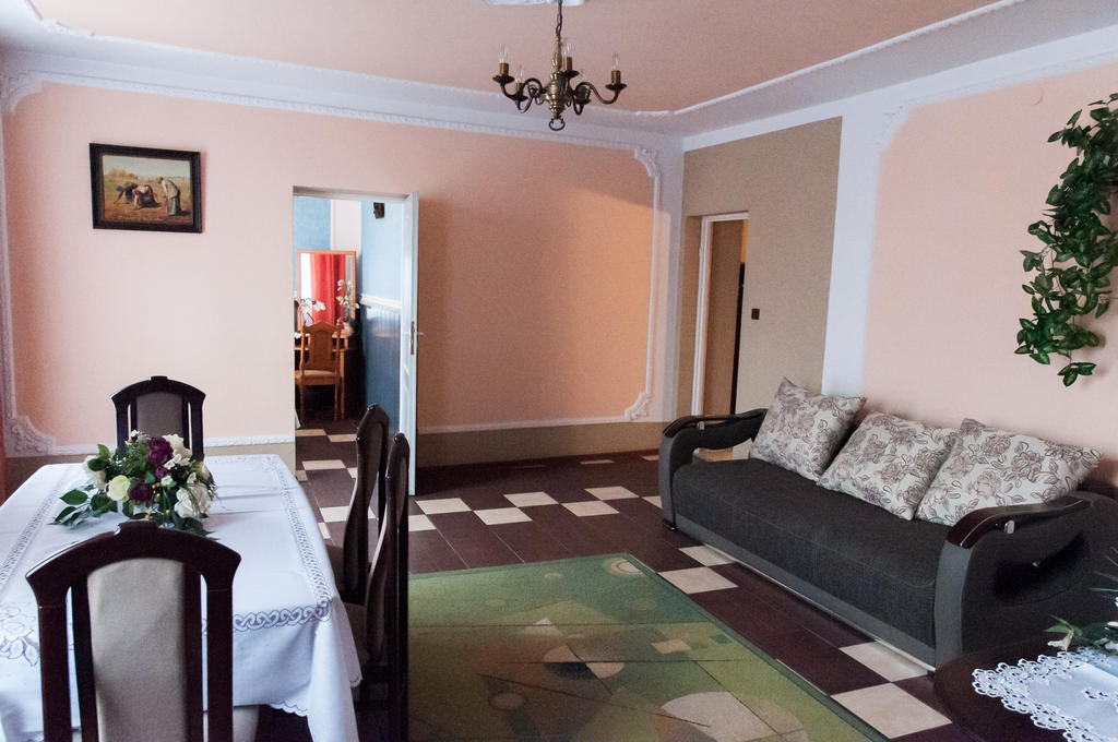 Uslugi Hotelarskie Las Vegas Międzyrzec Podlaski Habitación foto
