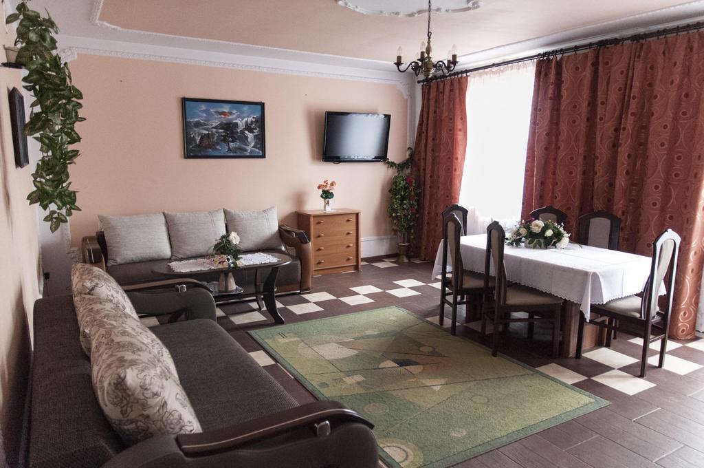 Uslugi Hotelarskie Las Vegas Międzyrzec Podlaski Habitación foto