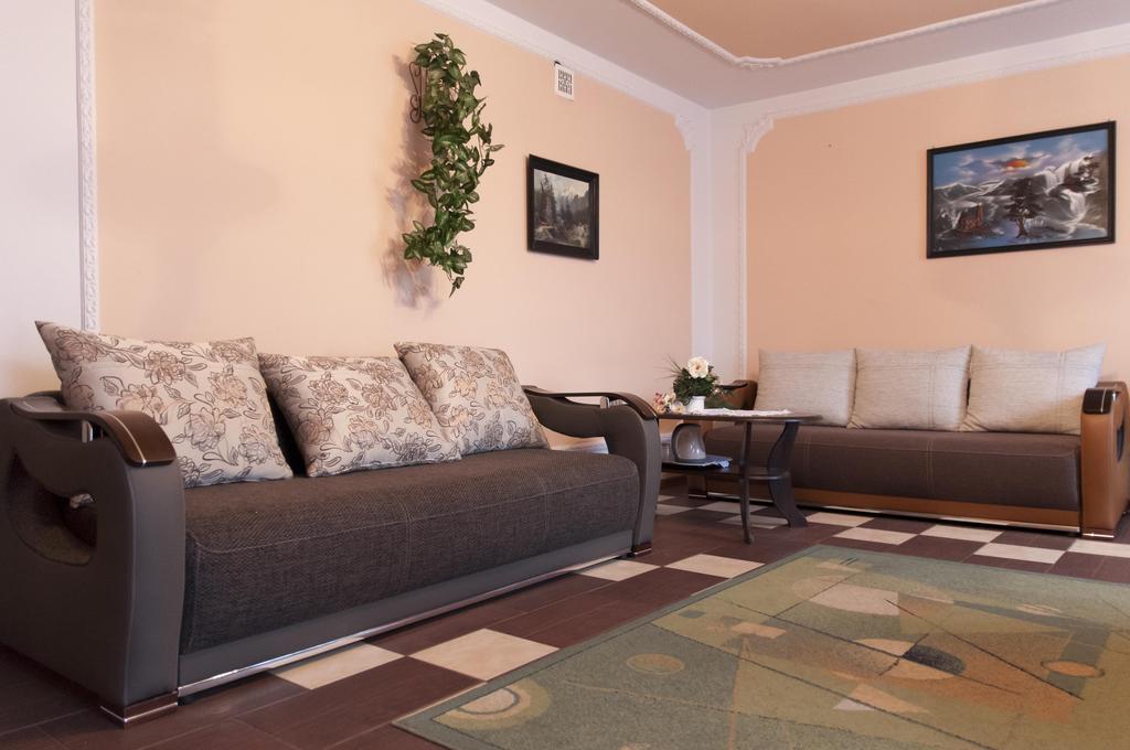 Uslugi Hotelarskie Las Vegas Międzyrzec Podlaski Habitación foto